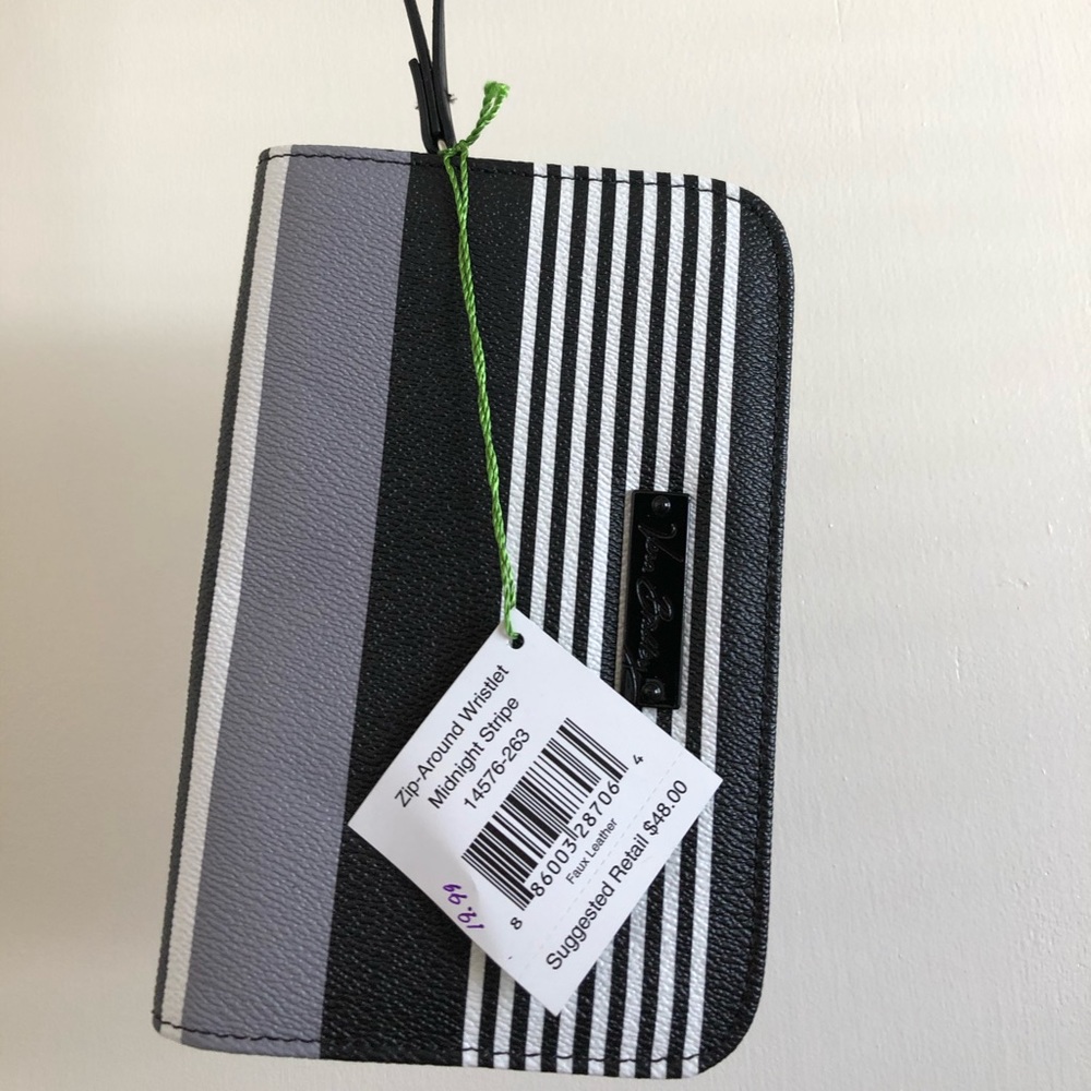 Vera Bradley NWT clutch